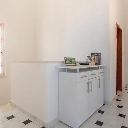 Two-bedroom In Komarna *